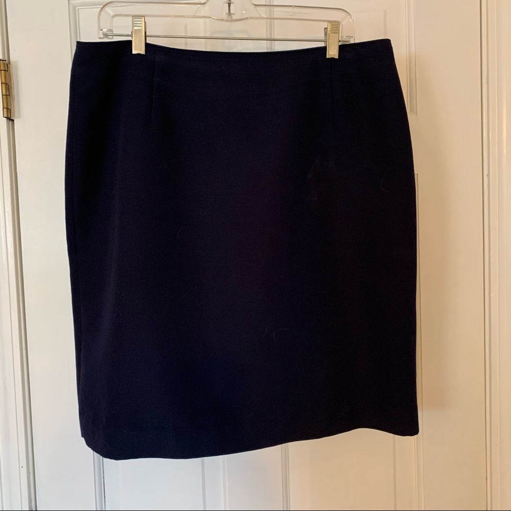 Navy blue skirt by Alia.